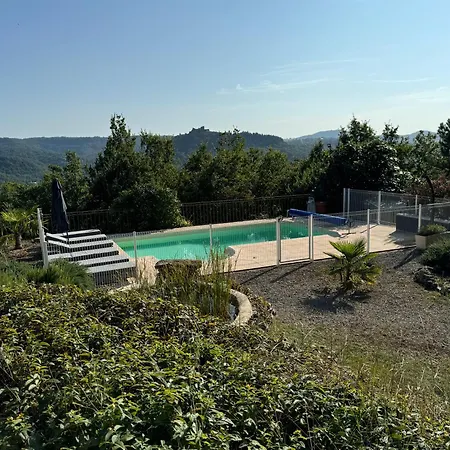 Villa Vue Panoramique, 6 Chambres, Climatisation, Piscine Chauffee * Espalion